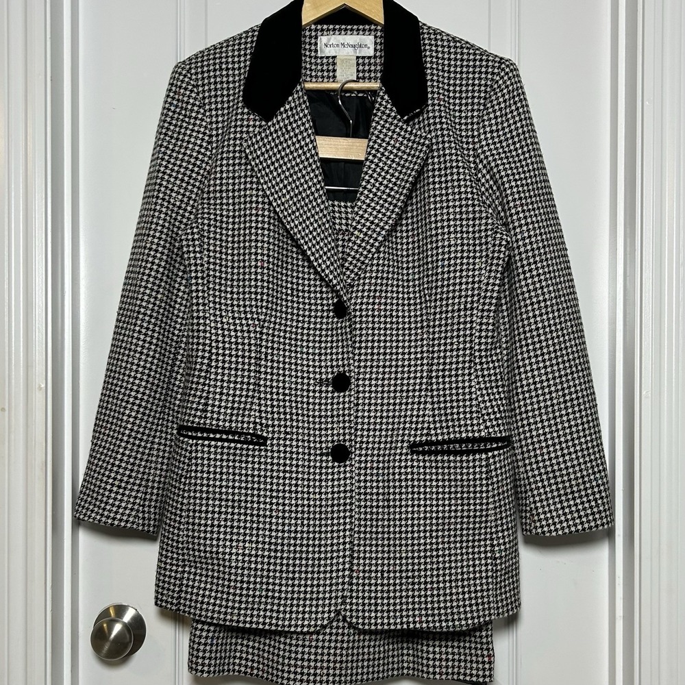 Norton McNaughton Vintage 90s Wool Blend Houndstooth Tweed Blazer Skirt Suit Set